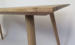 Esstisch Retro Massivholz Trapez Akazie Natur 180/90-Vintagehaus Outlet