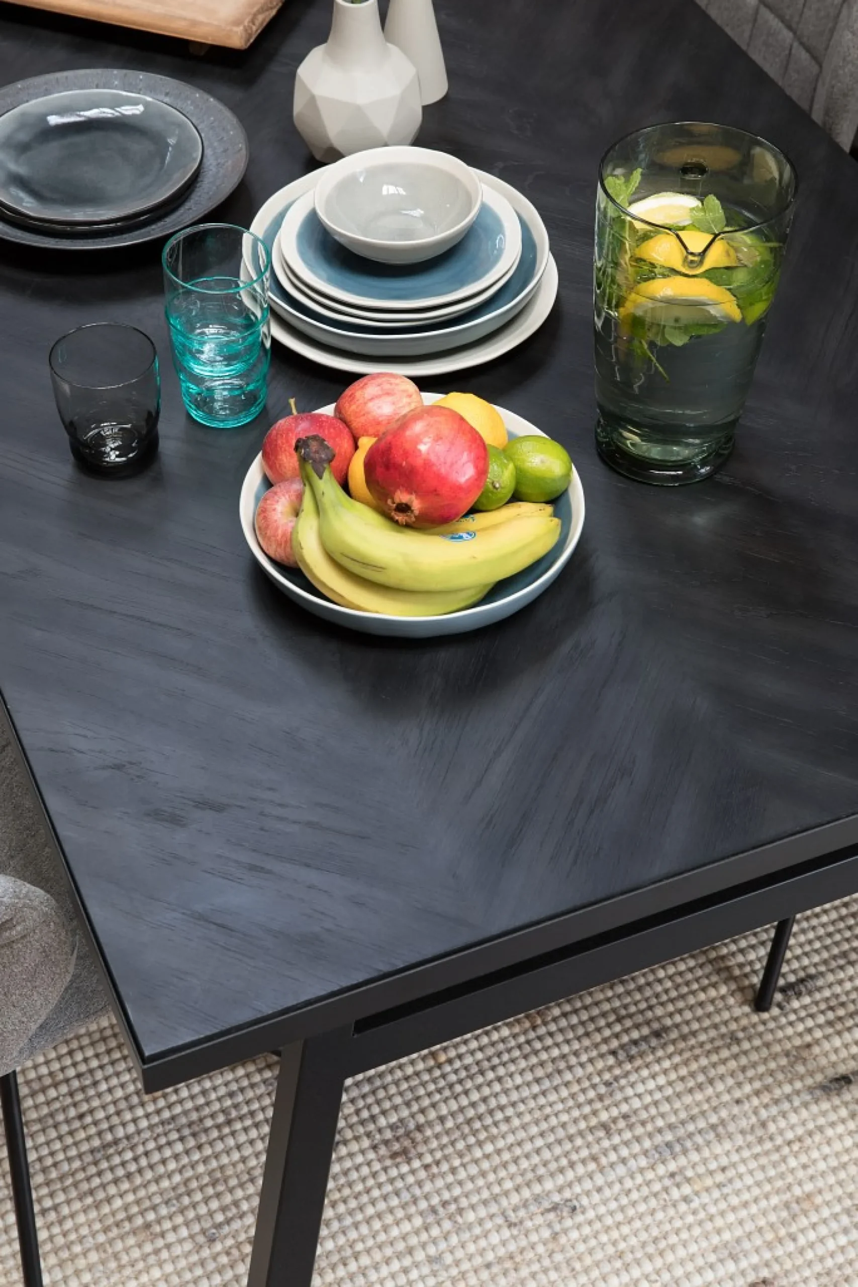 Esstisch Seth Eichenfurnier Fischgrätmuster Schwarz 180/90-Zuiver Clearance