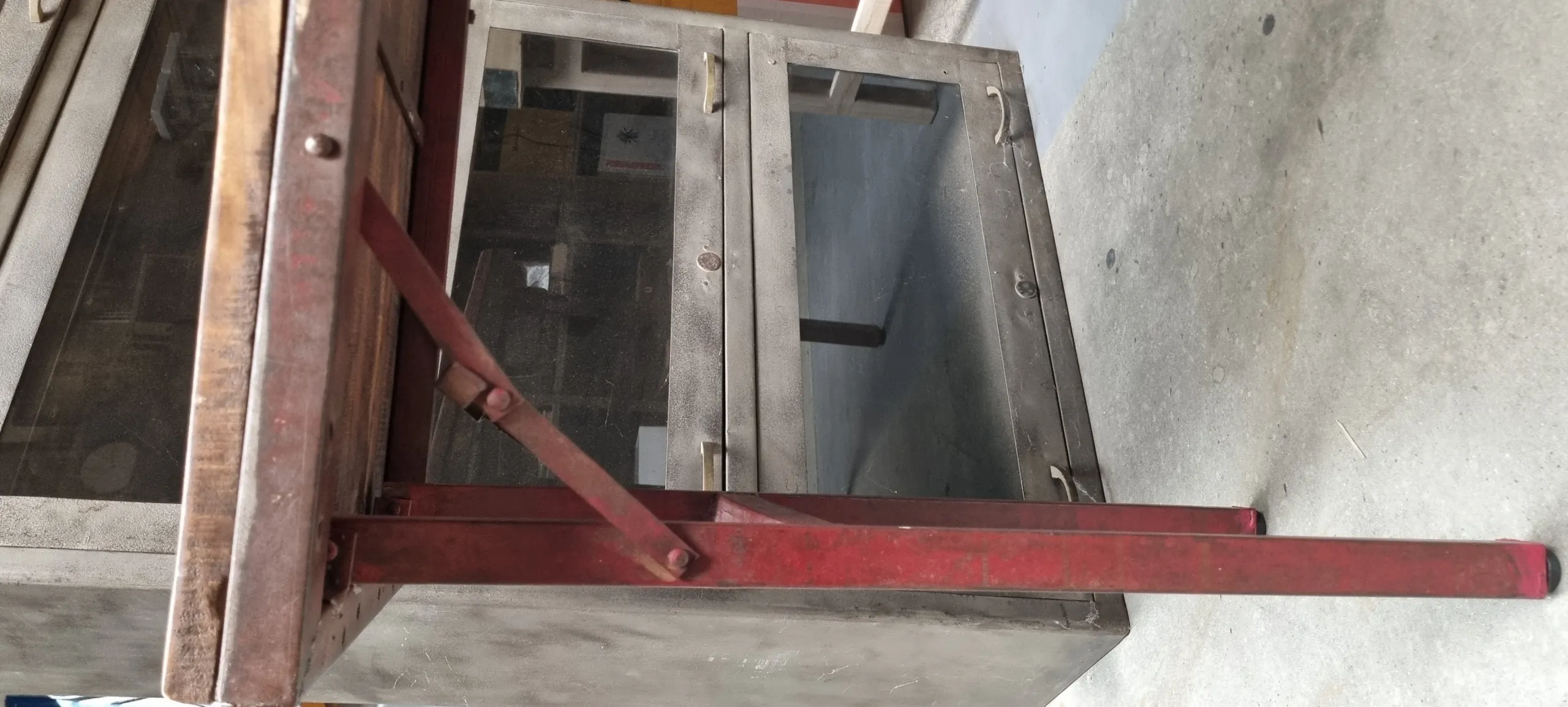 Kleiner Vintage Esstisch 105/60 Cafehaustisch Klappbar-Raw Materials Online