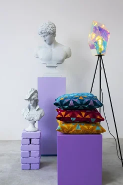 Retro Kissen Start The Fireworks in drei verschiedenen Farben-Bold Monkey Best