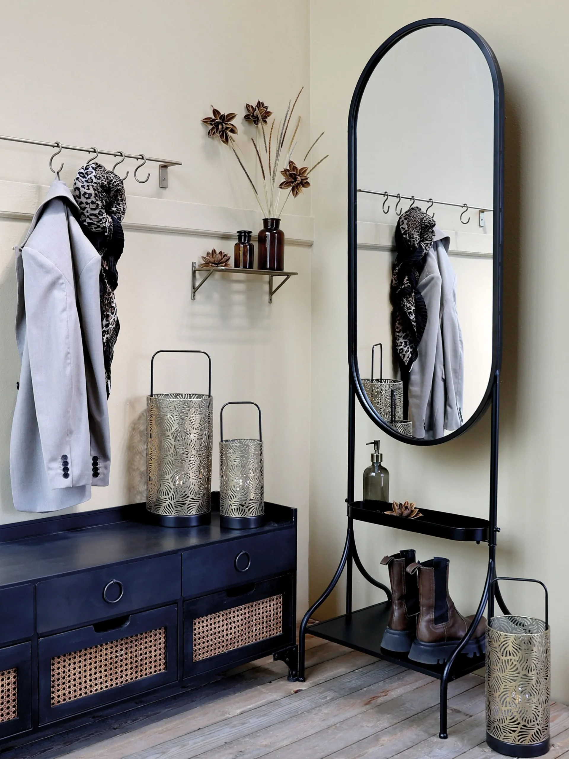 Spiegel Gardo Vintage Antik-Schwarz Metall mit Ablage-Vintagehaus Clearance