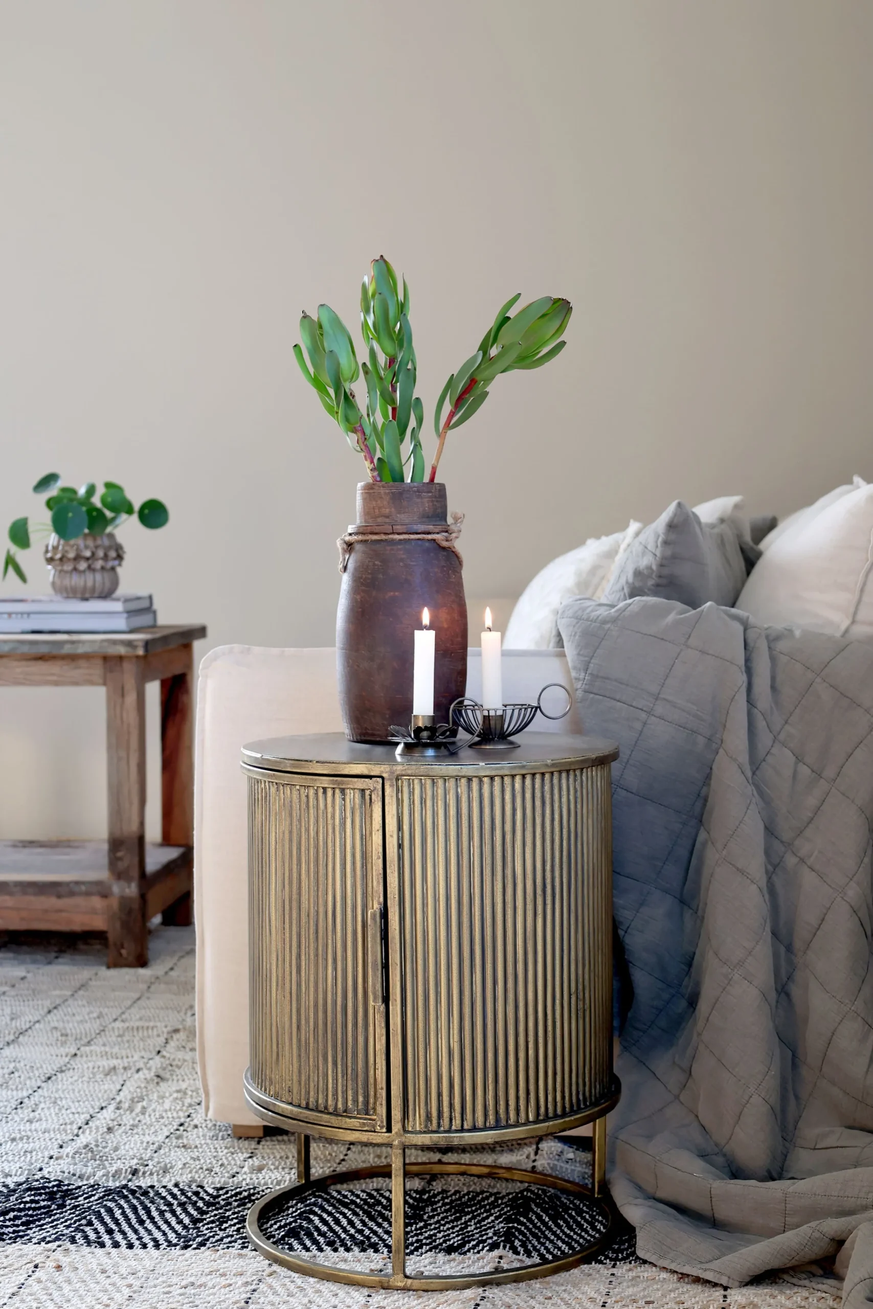 Vintage Beistelltisch Nachttisch Remi Rillenoptik Metall Antik-Messing-Chic Antique Discount