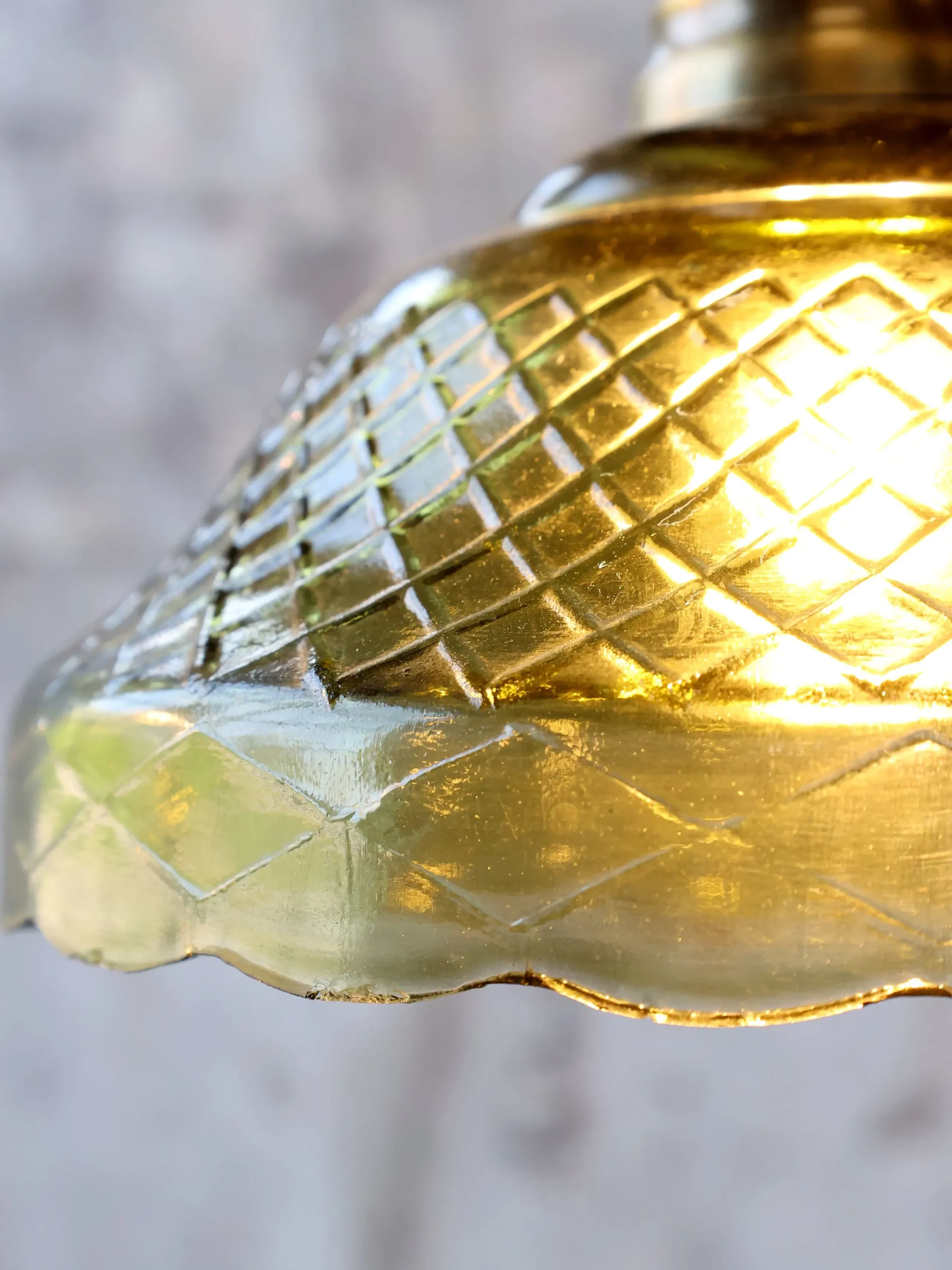 Vintage Hängelampe Jardin Glas Messingfassung Modell 5 Grün-Chic Antique Outlet