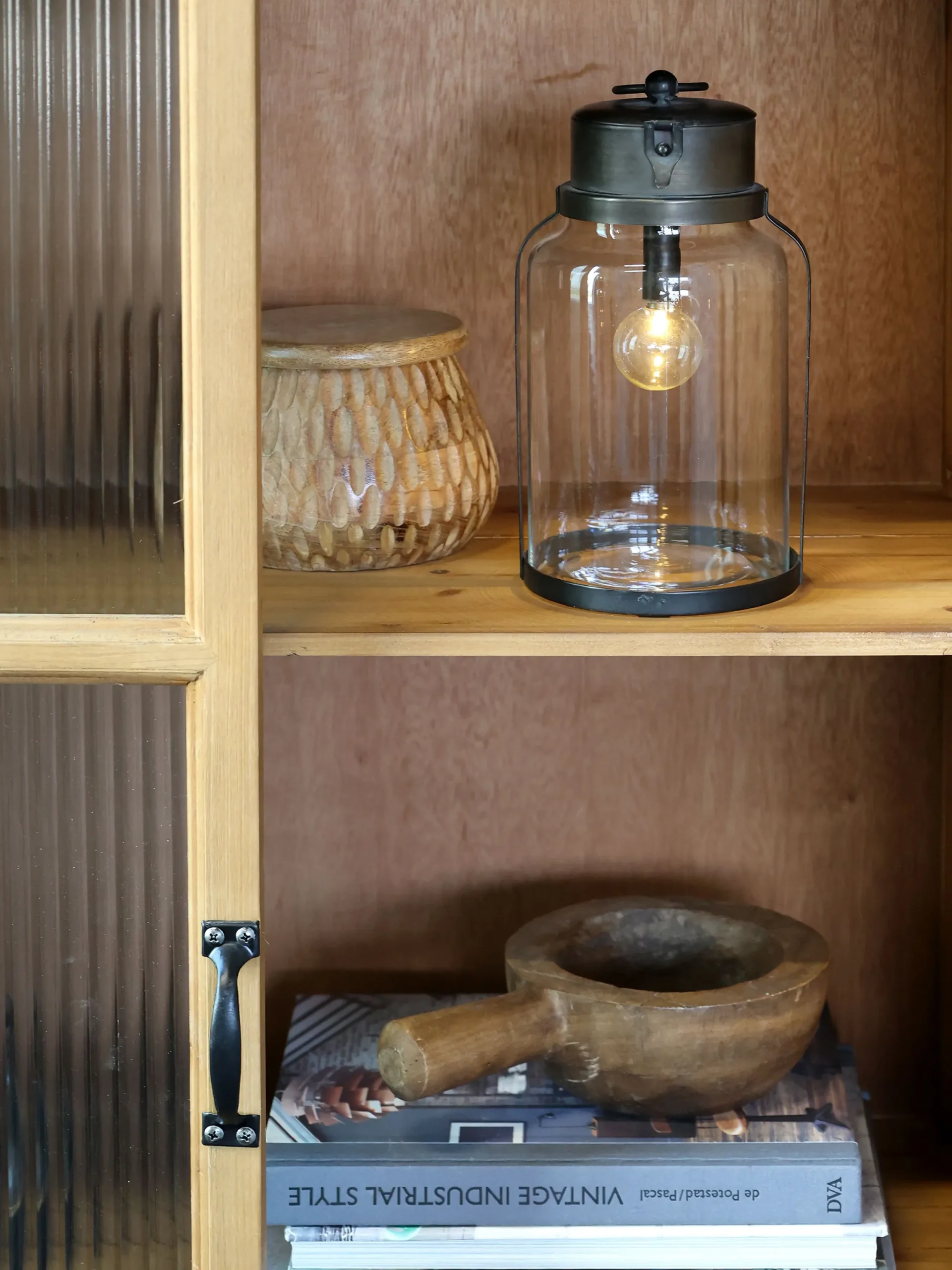 Vintage Vitrine Mathéo Holz Metall geripptes Glas-Chic Antique Online