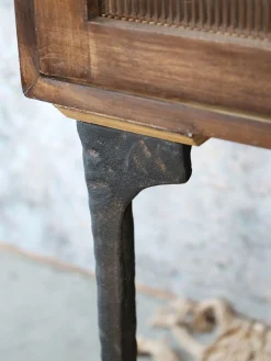 Vintage Vitrine Sideboard Antoine Holz Metall gerippte Front-Chic Antique Discount