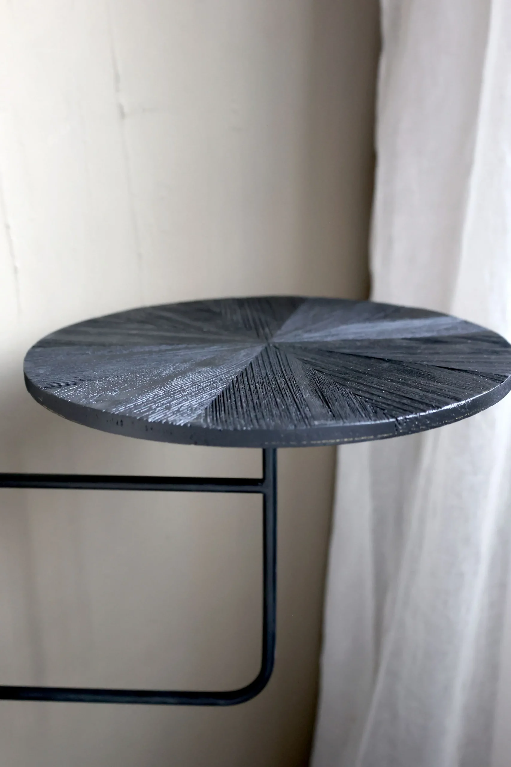 Vintage Wandtisch Nachttisch Schwarz Holz schwenkbar-Chic Antique Discount