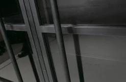 Vitrine Metallschrank Exhibit Industrial Schwarz Metall/Glas 170-BePureHome Clearance